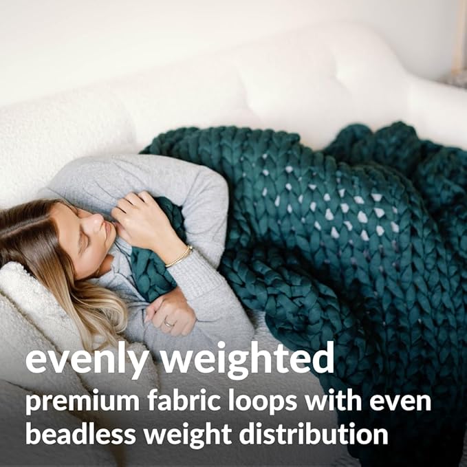 Nuzzie Chunky Knit Blanket - Breathable, Cooling, Hand Made Knit Throw Blanket for Sleep - Machine Washable, Stylish Decor Design (Forest Green, Full | 16lbs | 48"x72")