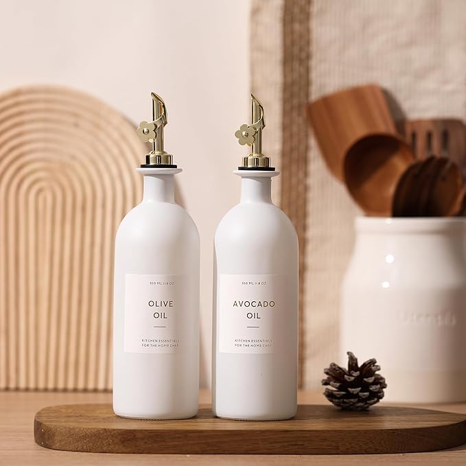 HOMCDALY Olive Oil Dispenser for Kitchen, 16oz Glass Oil Bottles with Bamboo Tray, Gold Oil&Vinegar Cruet Set, Kitchen Dispenser Bottles with Pourer | Set of 2 (16oz – Gold)