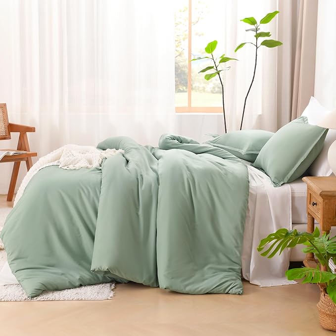 Litanika California King Comforter Set Sage Green - 3 Pieces Cal King Lightweight Solid Bed Comforter, Oversized Fluffy Down Alternative Comforter Quilt Blanket Bedding Set