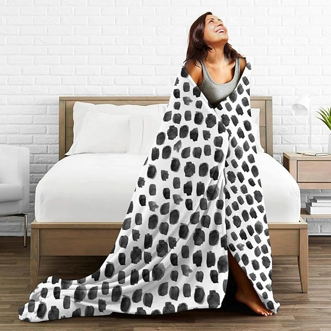 HGOD DESIGNS Watercolor Polka Dot Flannel Fleece Bed Blanket Throw Blanket Lightweight Cozy Plush Blanket for Bedroom Living Rooms Sofa Couch 50"x60"