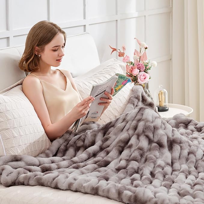 Ultra Soft Luxury Faux Fur Throw Blanket for Counch,Fuzzy Fluffy Plush Warm Cozy Elegant Wrinkled Blanket for Sofa Bedroom Living Room,(50"x60",Tie-dye Taupe)