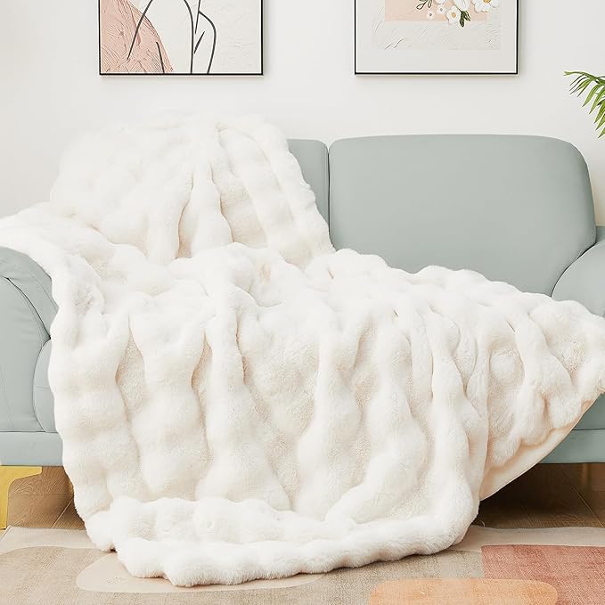 Latepis Beige Twin Bubble Cozy Faux Fur Blankets for Bed Thick Fuzzy Blanket for Couch Sofa Bedroom Warm Plush Blankets for All Seasons Ideal Gifts Luxury Throw Blanket 60x80 Inch, 860gsm