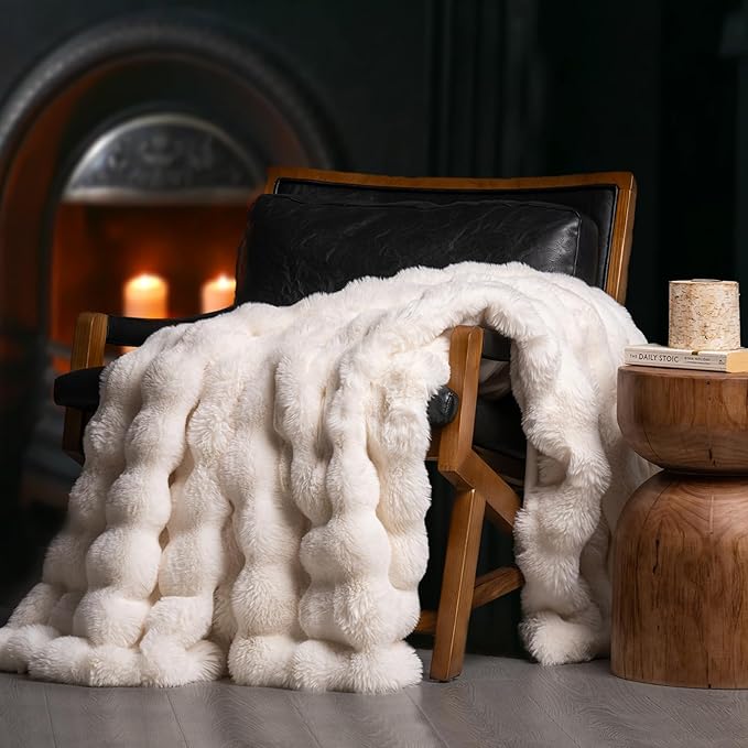 EVERGRACE Ultra Soft Luxury Fluffy Ridgeline Faux Rabbit Fur Throw Blanket, Thick Warm Bubble Throw for Bed, Cozy Plush Reversible Blankets for Couch, Chair, Sofa, Ivory White, 80x90 Inches, 870 GSM