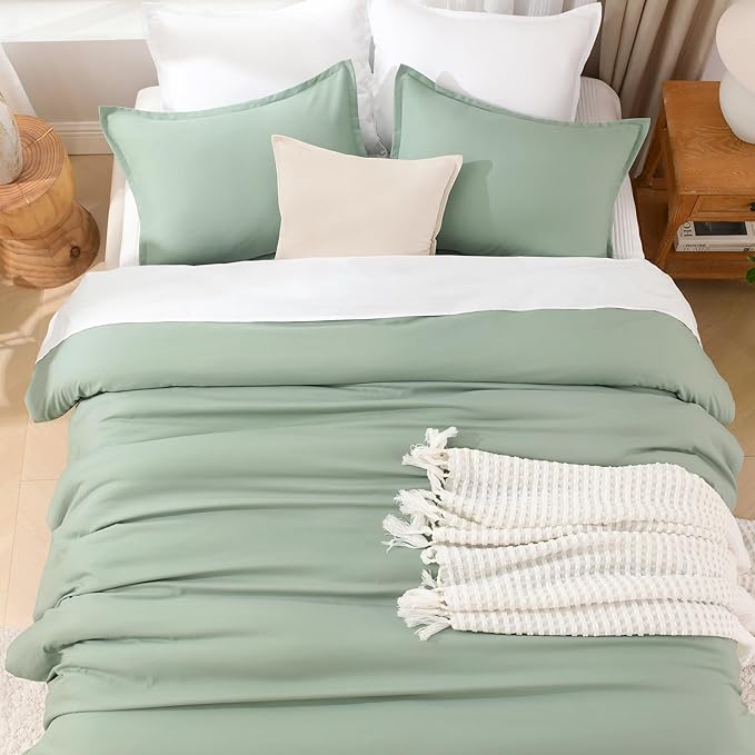 Litanika California King Comforter Set Sage Green - 3 Pieces Cal King Lightweight Solid Bed Comforter, Oversized Fluffy Down Alternative Comforter Quilt Blanket Bedding Set