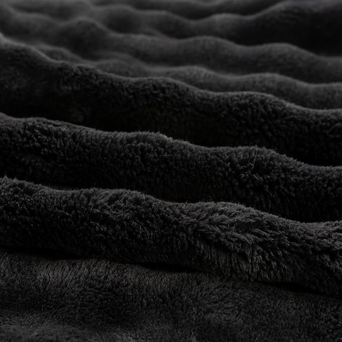 YUSOKI Luxury 3D Bubble Throw Blanket 2lb,All Ages,Home Decoration, (Black,50 * 60inches)