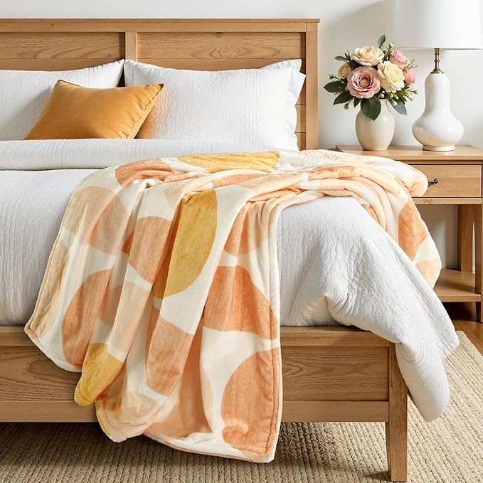 Lahome Terracotta Throw Blanket Soft Cozy Fluffy Warm Throw Blanket for Couch Reversible Geometric Fuzzy Blankets for Bed Sofa Chair, Orange 50''x60''
