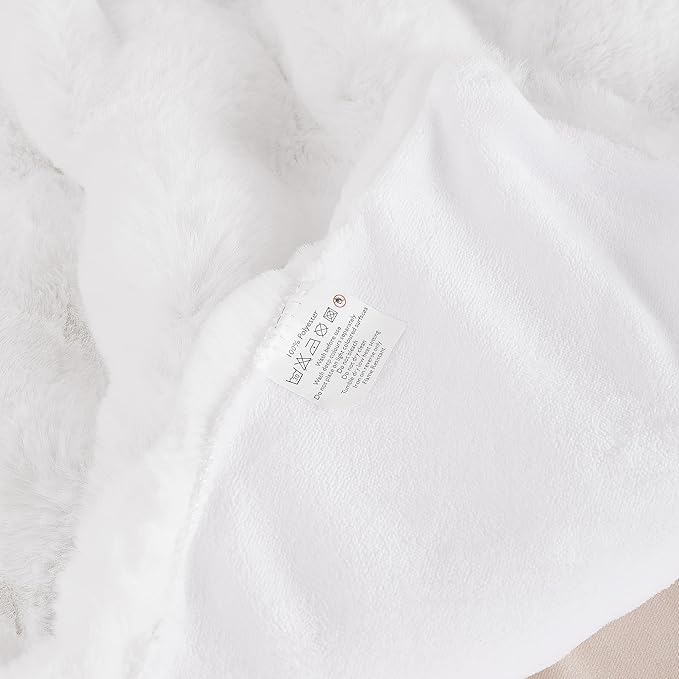 White Faux Rabbit Fur Throw Blanket for Bed Living Room 50x60 Thick Soft Throw Blanket Fluffy Bed Furry Best Housewarming Home Gifts 860 GSM