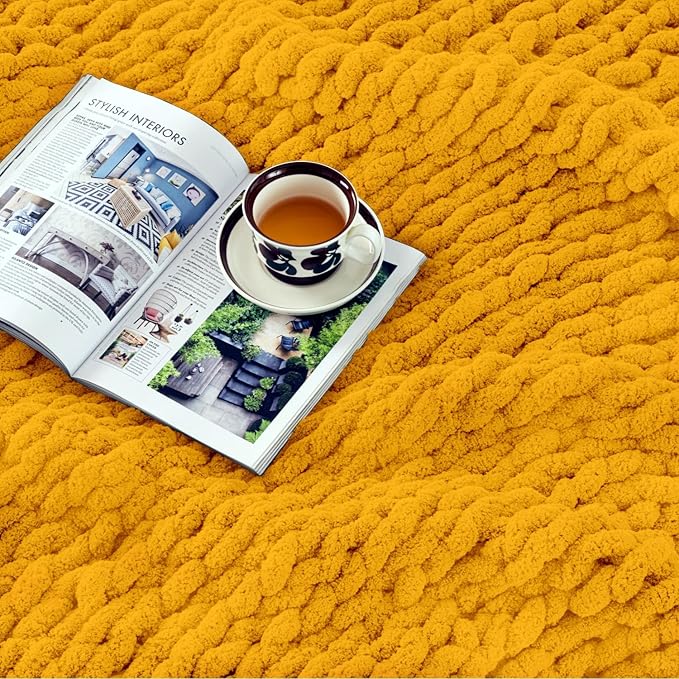 Ultra Soft Chunky Knit Blanket Throw -50x70 Hand Knitted Warm Chenille Throw Blanket, Home Decor Soft Thick Yarn Cable Knit Blanket Breathable Fleece Banket Christmas for Couch Bed Sofa Best GIF