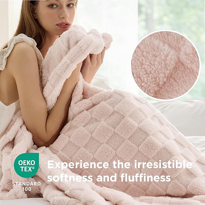 Bedsure GentleSoft Full Size Blankets for Bed Light Pink - Super Soft Cozy Fleece Blanket for Women Men Girls, Large Fuzzy Throws for Bedroom Decor, 84x90 Inches