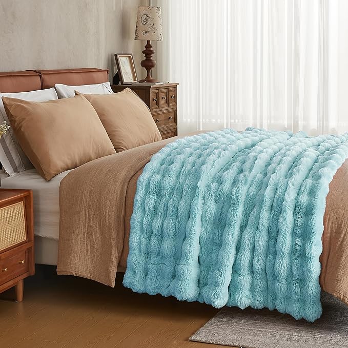 JELLYMONI Faux Fur Throw Blanket, Blue Cozy Plush Bubble Bed Blanket, Thick and Warm, Queen (90" x 90")