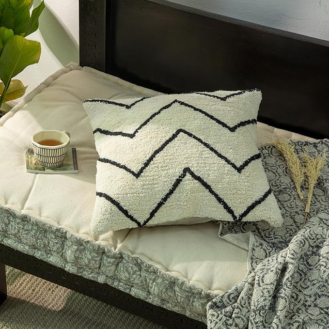 Tufted Boho Pillow Covers 18X18 Inch Throw Pillow Covers Decorative Cushion Cover Exquisitely Crafted with Hand-Finished Tuft Farmhouse Pillow Case for Couch Sofa Bed Living Room Bedroom