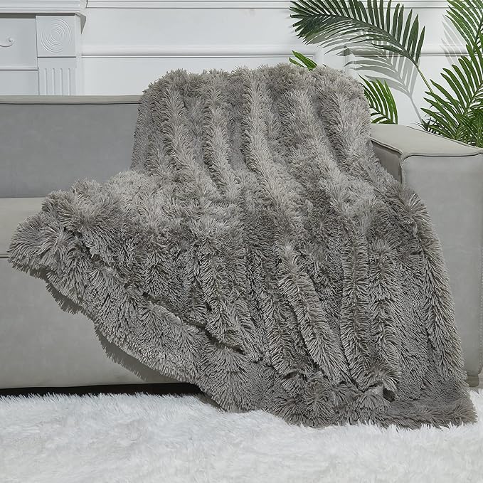 GONAAP Fuzzy Faux Fur Throw Blanket Twin Size Light Grey Super Soft Cozy Plush Fuzzy Shaggy Blanket for Couch Sofa Bed (Light Grey, Twin(60"x80"))