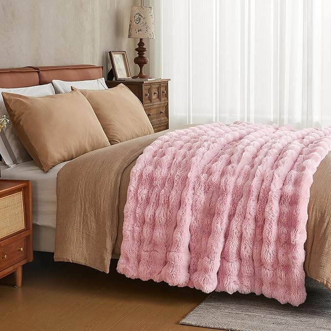 JELLYMONI Faux Fur Throw Blanket, Pink Cozy Plush Bubble Bed Blanket, Thick and Warm, 50" X 60"