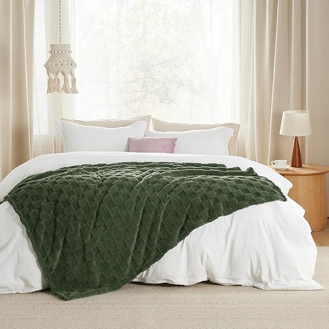 Bedsure GentleSoft Bronze Green Throw Blanket for Couch - Checkered Fleece Blankets Gifts for Women Men Girls, Cute Soft Cozy Throw for Bedroom Home Decor Gifts, 50x60 Inches