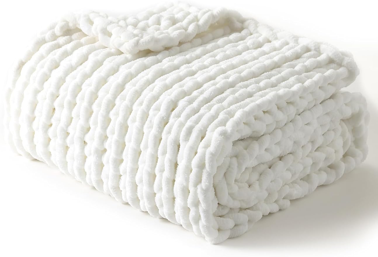 YnM Chunky Throw Blanket, Medium-Weight, Hand Knitted with Chenielle Yarn, Skin Friendly, Ventilated and Breathable, Machine Washable, Home Décor Piece for Couch, Sofa and Bed (White, 60x80 Inch)