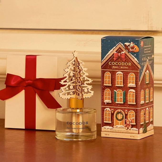 COCODOR Christmas White Tree Reed Diffuser/Snow Dark Vanilla&Sandalwood/ 6.7oz / Scent Fragrance Oil Diffuser for Bedroom Bathroom Home Décor for Xmas