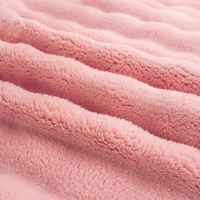 YUSOKI Luxury 3D Bubble Throw Blanket 2lb,All Ages,Home Decoration, (Light Pink,50 * 60inches)