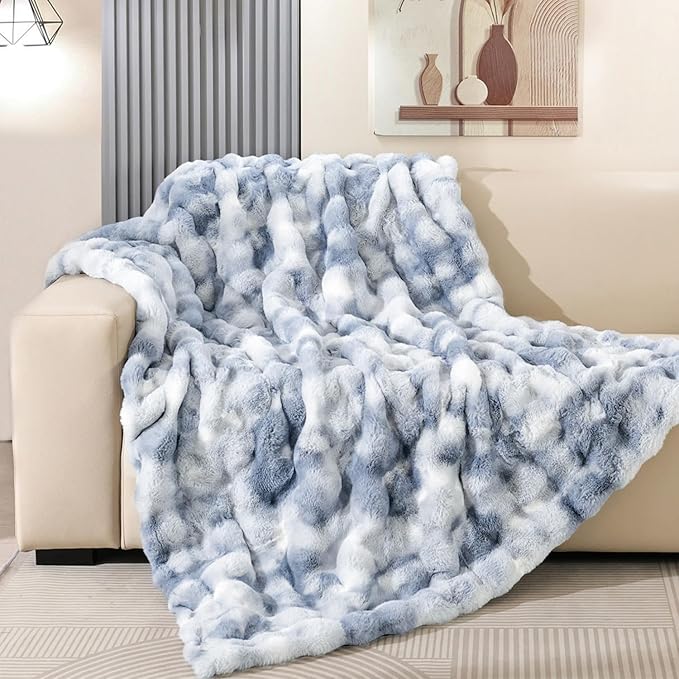 Latepis Faux Fur Throw Blanket for Couch, Soft Luxury Faux Fur Bubble Blanket for Sofa and Bedroom, Plush Thick Warm Cozy Fluffy Blanket for All Seasons, 50” x 60”, Tie-dye Blue