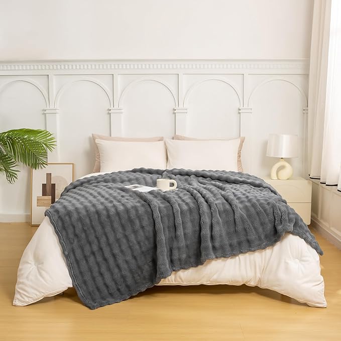 YUSOKI Luxury 3D Bubble Throw Blanket 3.1lb,All Ages,Home Decoration, (Grey,60 * 80inches)
