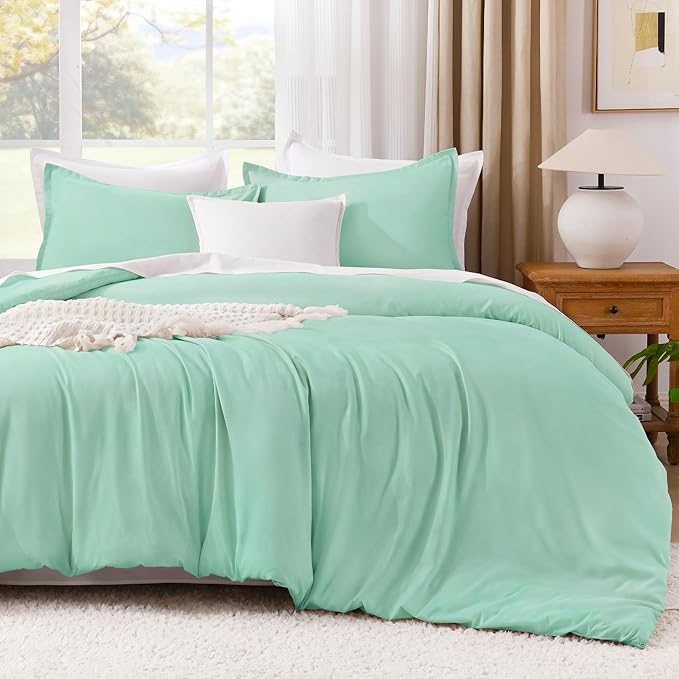 Litanika Comforters Mint Green King Size, 3 Pieces Lightweight Solid Bedding Set & Collections, All Season Fluffy Bed Set (104x90In Comforter & 2 Pillowcases)