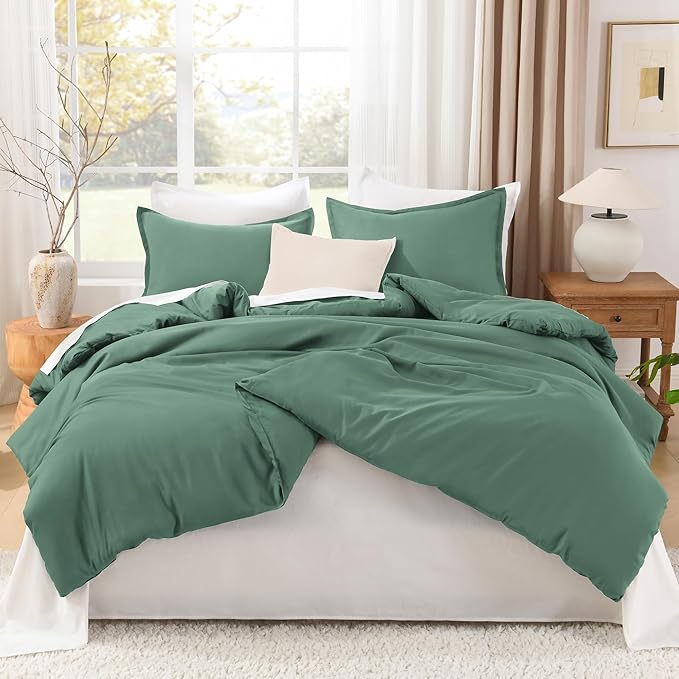 Litanika Comforters Queen Size Haze Green, 3 Pieces Lightweight Solid Bedding Set & Collections, All Season Fluffy Bed Set (90x90 Inches Comforter & 2 Pillowcases)