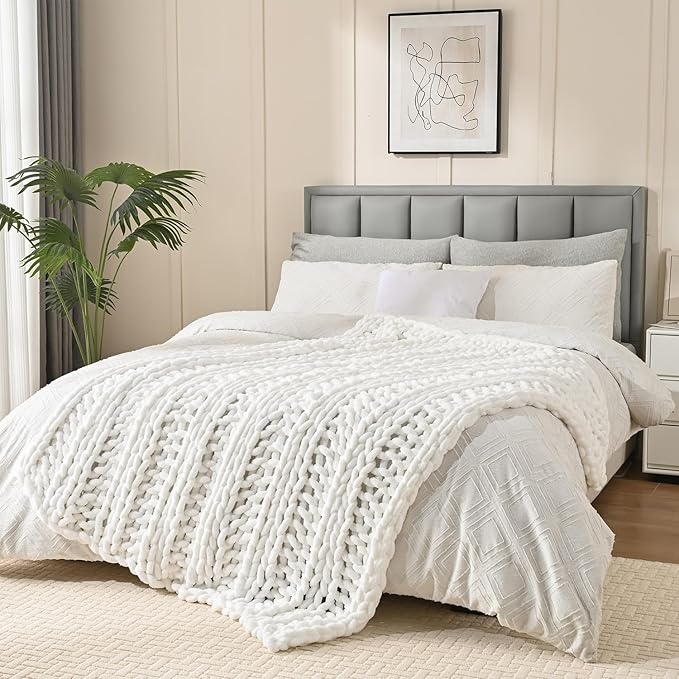 Esterra Chunky Knit Blanket Throw, 100% Handmade Chenille Throw Blanket 50"x60", Soft Thick Yarn Cable Knit Crochet Throw Blanket Rope Knot Throw for Couch Bed Sofa, Bright White