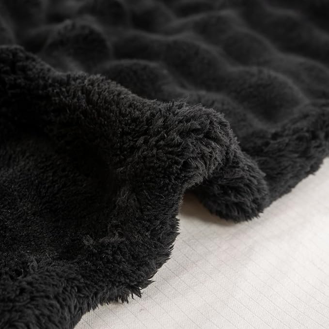 YUSOKI Luxury 3D Bubble Throw Blanket 2lb,All Ages,Home Decoration, (Black,50 * 60inches)