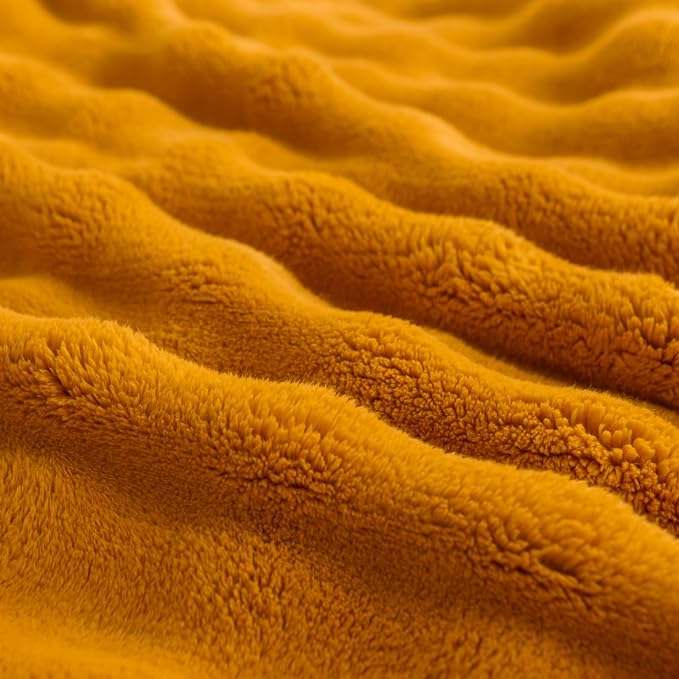 YUSOKI Luxury 3D Bubble Throw Blanket 2lb,All Ages,Home Decoration, (Gold,50 * 60inches)