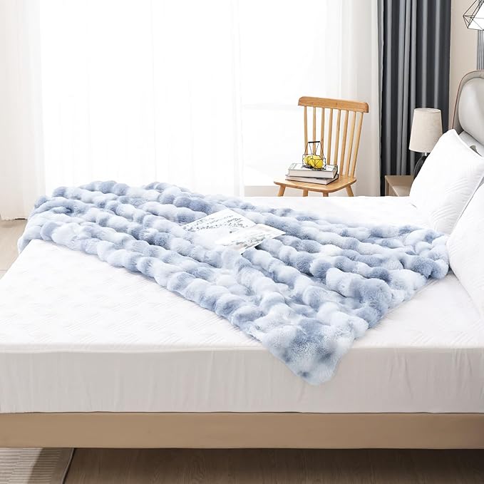 Latepis Faux Fur Throw Blanket for Couch, Soft Luxury Faux Fur Bubble Blanket for Sofa and Bedroom, Plush Thick Warm Cozy Fluffy Blanket for All Seasons, 50” x 60”, Tie-dye Blue
