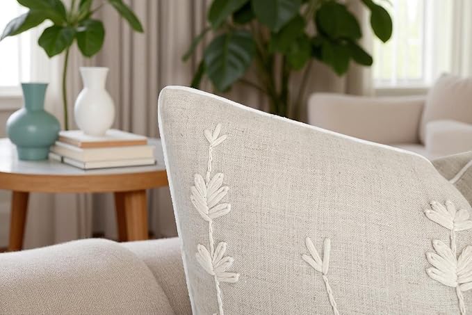 VAGMINE Hand Embroidered Daisy Accent Throw Pillow Cover - 18x18 Inches Square - 100% Linen Natural Decorative Cushion Cover for Couch, Sofa, Bed - Textured Embroidery - Boho Floral Home Décor