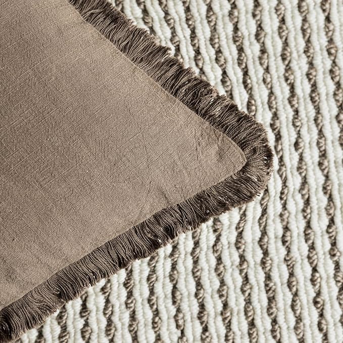 Foindtower Decorative Linen Fringe Throw Pillow Covers Cozy Boho Farmhouse Cushion Cover with Tassels Soft Accent Pillowcase for Chair Sofa Bed Living Room Home Decor, 18×18 Inch, 1PC, Light Brown