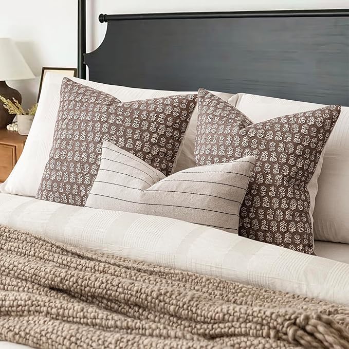 Foindtower Set of 2 Decorative Neutral Floral Print Throw Pillow Covers Vintage Accent Farmhouse Cushion Covers Boho Home Decor for Sofa Chair Couch Bedroom Living Room,18×18 Inch,Brown