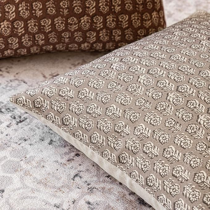Foindtower Set of 2 Decorative Vintage Floral Print Throw Pillow Covers Neutral Modern Farmhouse Cushion Covers Boho Home Decor for Sofa Chair Couch Bedroom Living Room,18×18 Inch,Tan Taupe