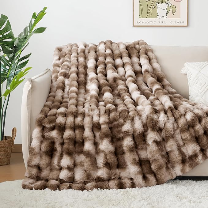 Touchat Luxury 1000GSM Faux Rabbit Fur Throw Blanket, Super Heavy Warm Cozy Brown Blankets for Couch Bed Sofa, Ruched Plush Fuzzy Elegant Soft Reversible Mink Blanket for Living Room Bedroom