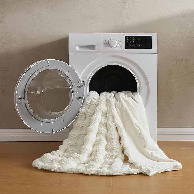 JELLYMONI Faux Fur Throw Blanket, White Fuzzy Cozy Plush Bubble Bed Blanket, Thick and Warm, Twin (60" x 80")