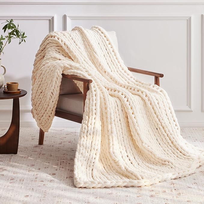 Chunky Knit Throw Blanket, 60''*80'' Knitted Throw Chenille Yarn for Bed Couch, Handmade Cream Crochet Big Thick Blanket, Machine Washable Cute Comfy Blanket for Home Decor