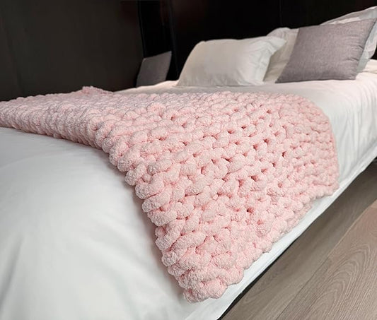 Chunky Knit Blanket Throw 40"x60", Chenille Throw Blankets, Handmade Warm & Cozy Blanket Couch Bed Home Decor, Soft Breathable Fleece Banket, Christmas for Couch Bed Sofa Best Gift (Pink)