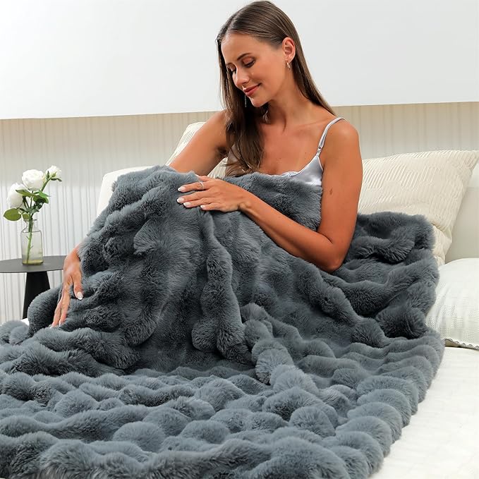 RYNGHIPY Faux Fur Blanket Double-Sided Thick Warm Blanket for Couch Soft Fluffy Furry Blankets for Sofa Chair (Dark Grey, 51''x63'')