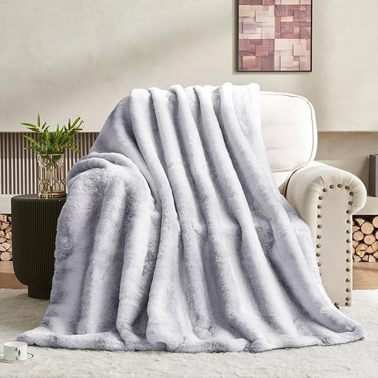 Luxury Faux Fur Blanket - Soft Warm Plush Blankets for Couch Sofa Bed, Fluffy Thick Throws for Bedroom, Office, Living Room, Decorative Reversible, Not Easy to shed- 50"x60", Grey/White