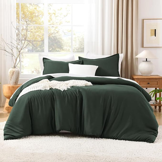 Litanika Forest Green Comforter Full Size, 3 Pieces Lightweight Solid Bedding Set, All Season Fluffy Bed Set (79x90In Comforter & 2 Pillowcases)