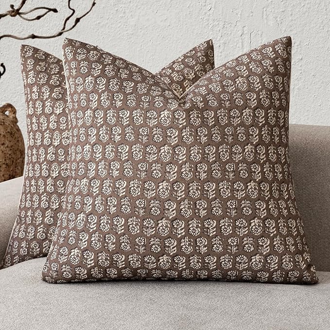 Foindtower Set of 2 Decorative Neutral Floral Print Throw Pillow Covers Vintage Accent Farmhouse Cushion Covers Boho Home Decor for Sofa Chair Couch Bedroom Living Room,18×18 Inch,Brown
