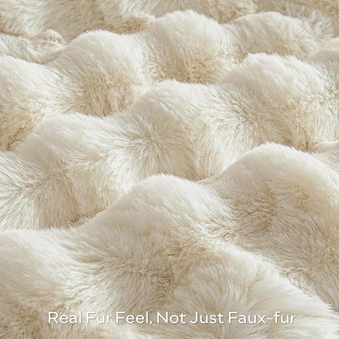 JELLYMONI Faux Fur Throw Blanket, White Fuzzy Cozy Plush Bubble Bed Blanket, Thick and Warm, Twin (60" x 80")