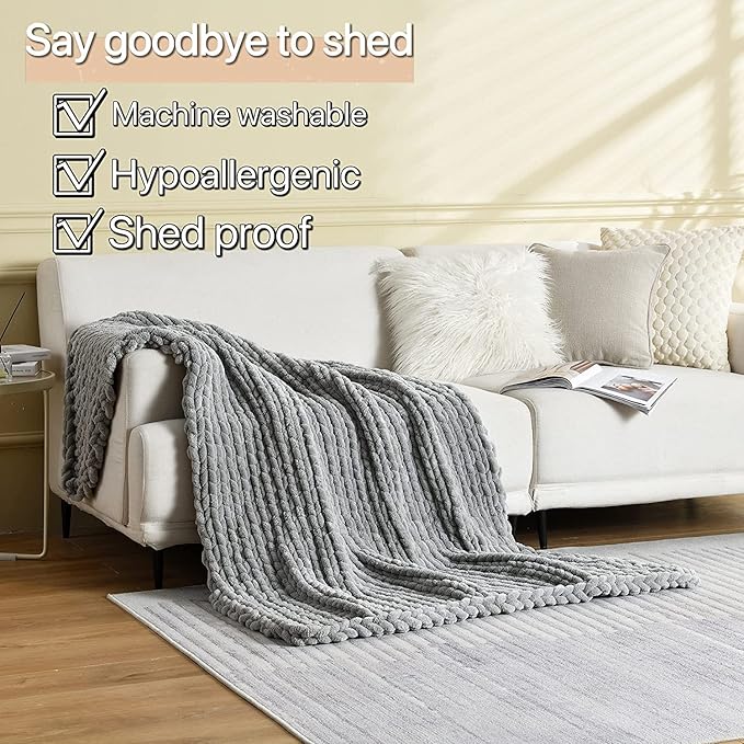 Maetoow Tighter Version Chenille Chunky Knit Blanket Throw （60×80 Inch）, Handmade Warm & Cozy Blanket Couch, Bed, Home Decor, Soft Fleece Banket, Boho Thick Blankets and Giant Yarn Throws，Brown