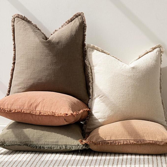 Foindtower Decorative Linen Fringe Throw Pillow Covers Cozy Boho Farmhouse Cushion Cover with Tassels Soft Accent Pillowcase for Chair Sofa Bed Living Room Home Decor, 18×18 Inch, 1PC, Light Brown