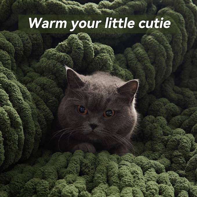 Chunky Knit Throw Blanket, 60''*80'' Knitted Throw Chenille Yarn for Bed Couch, Handmade Green Crochet Big Thick Blanket, Machine Washable Cute Comfy Blanket for Home Decor