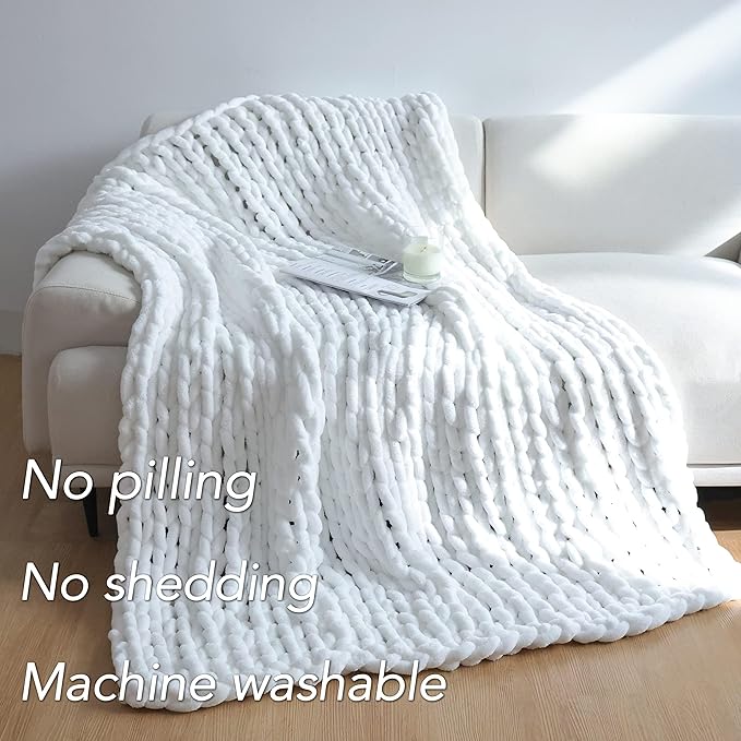 Maetoow Chenille Chunky Knit Blanket Throw （60×80 Inch）, Handmade Warm & Cozy Blanket Couch, Bed, Home Decor, Soft Breathable Fleece Banket, Christmas Thick and Giant Yarn Throws，White