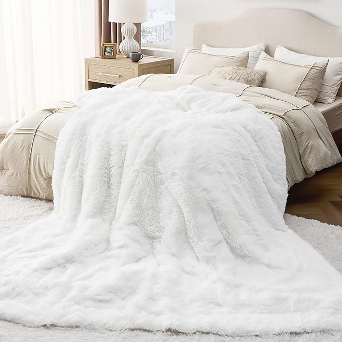 Bedsure GentleSoft Fluffy White Blankets Queen Size for Bed, Thick Sherpa Faux Fur Fleece Fuzzy Plush Winter Warm Heavy Soft Queen Blankets, Bedroom Decor White Gifts Cozy Gifts for Women Men, 90x90
