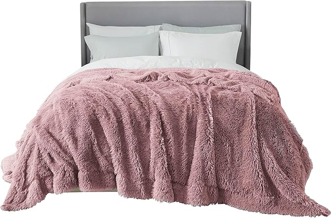 Bedsure GentleSoft Fluffy Dusty Pink Blankets Queen Size for Bed, Thick Sherpa Faux Fur Fleece Fuzzy Plush Winter Warm Soft Queen Blankets, Bedroom Decor Pink Gifts Cozy Gifts for Women Men, 90x90