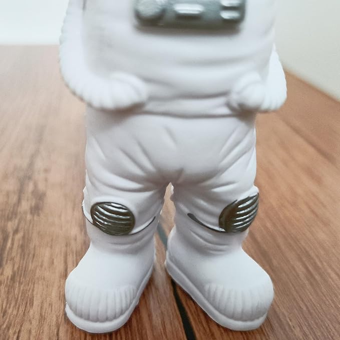 Gradient Astronaut Statues Set of 3, Space Theme Nursery Shelf Classroom Desk Decor Cake Toppers
