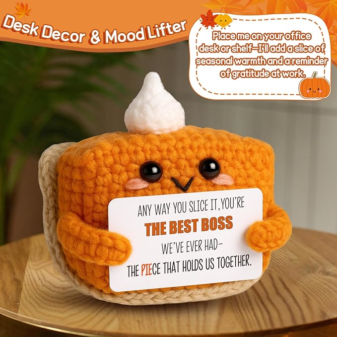 Crochet Pumpkin Pie Gift Idea for Boss – Funny Handmade Appreciation Plush with card “Best Boss” – Farewell Gifts for Women Men, Office Desk Decor, Mini Thank You Token for Manager, Supervisor, Leader